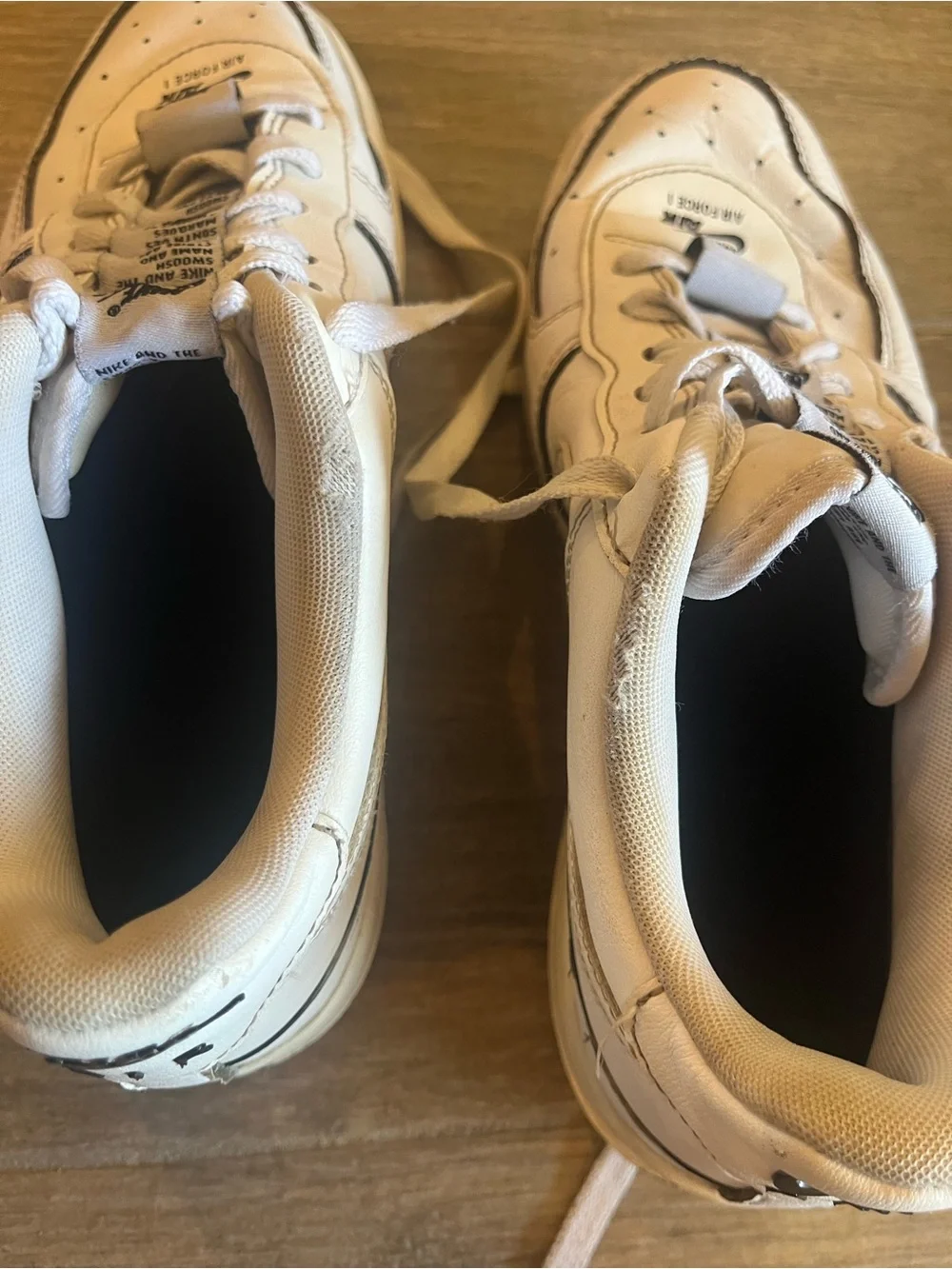 Nike Kids White/Cream Low-Top Sneakers